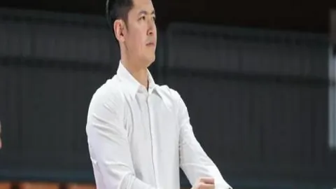 曼城凭借哈兰德进球1-0逆袭热刺，重回英超前四，刷新个人最佳战绩